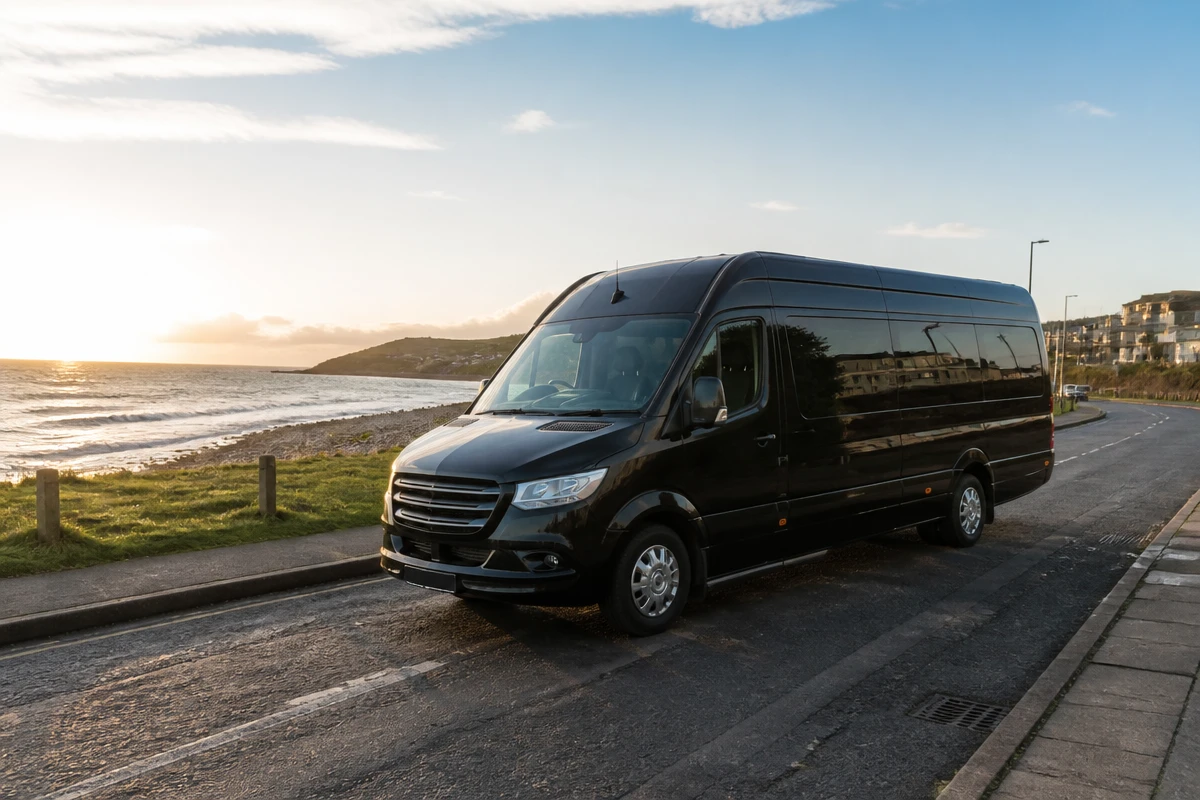 Minibus Hire in South Wimbledon